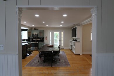 1952 Quechee Main St unit Main House, Hartford, VT 05001 - photo 5