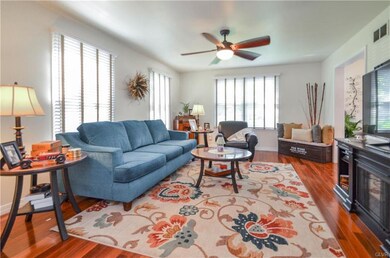 461 Franklin St, Alburtis, PA 18011 - photo 3