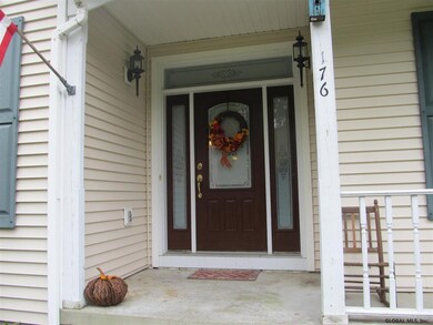 176 Maxwell Rd, Colonie, NY 12211 - photo 3