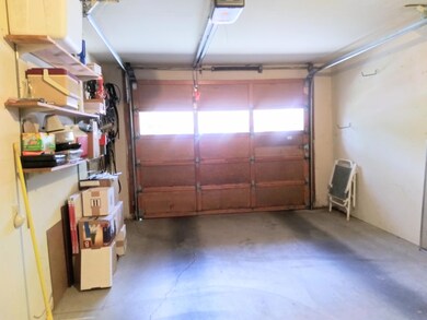 garage int
