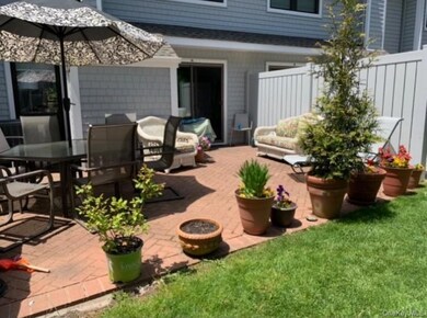 50 Hubbard Ln unit 14, Southampton, NY 11968 - photo 7