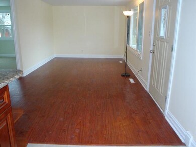 129 Toro Cir, Carpentersville, IL 60110 - photo 4