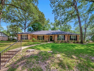 1624 Gardenbrook St, Nacogdoches, TX 75965 - photo 2