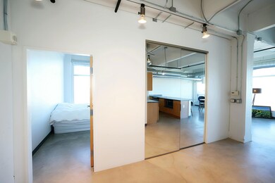 Whiteline Lofts unit 604, Des Moines, IA 50309 - photo 3