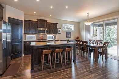 20682 NE Comet Ct, Bend, OR 97701 - photo 5