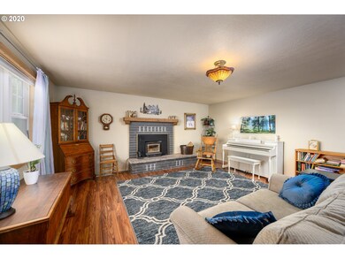 13430 SW McCabe Chapel Rd, McMinnville, OR 97128 - photo 6