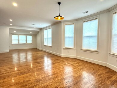 409 Walden St unit 409, Cambridge, MA 02138 - photo 2