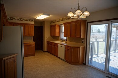 57317 Clydesdale Dr, Goshen, IN 46528 - photo 4