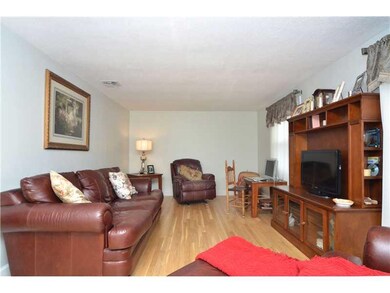 Living Room. Come in and enjoy the evening of Stee