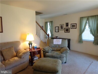 532 Barrington Ct, Sellersville, PA 18960 - photo 7