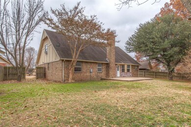 1504 W Oakridge Ct, Broken Arrow, OK 74012 - photo 2