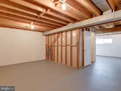 11569 Laurelwalk Dr, Laurel, MD 20708 - photo 6