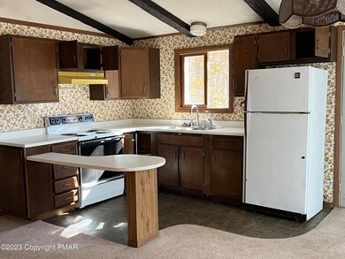 7504 Crestview Dr, Tobyhanna, PA 18466 - photo 4