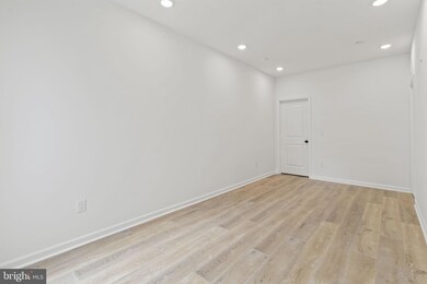 5225 Walnut St unit 5, Philadelphia, PA 19139 - photo 3