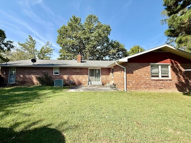 902 N Hovis St, Mountain Grove, MO 65711 - photo 3