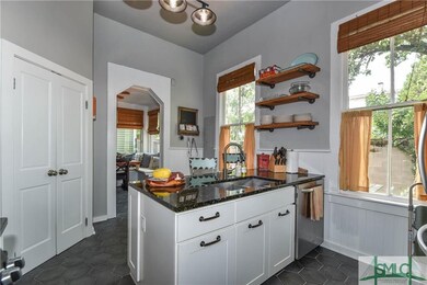 415 E Taylor St, Savannah, GA 31401 - photo 7