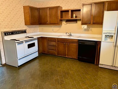 4100 SW 33rd Terrace, Topeka, KS 66614 - photo 3