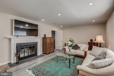 6229 Cheryl Dr, Falls Church, VA 22044 - photo 7