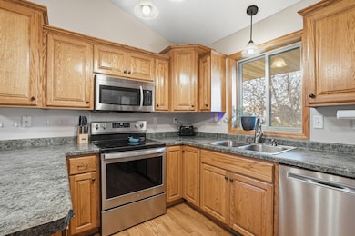 1015 29th St NE, Sauk Rapids, MN 56379 - photo 4