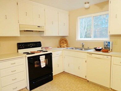 406 Veralene Way SW, Everett, WA 98203 - photo 2