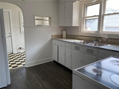 1810 Main St, Elwood, IN 46036 - photo 2