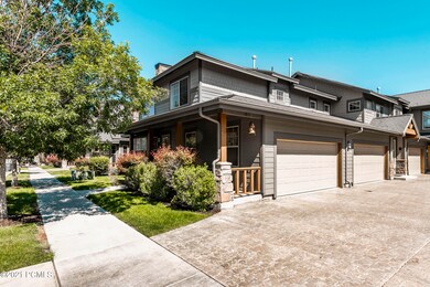 26_Exterior_high_3712310