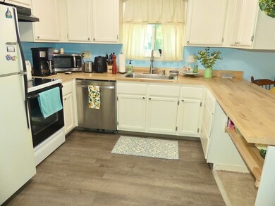 20 Lawrence Ave unit 35D, South Hadley, MA 01075 - photo 7