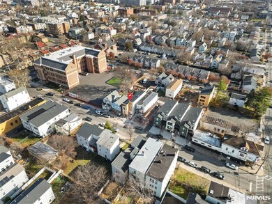 388 S 9th St, Newark, NJ 07103 - photo 6