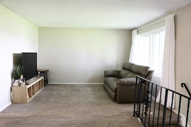 8833 N Maplebrook Ct, Brooklyn Park, MN 55445 - photo 3