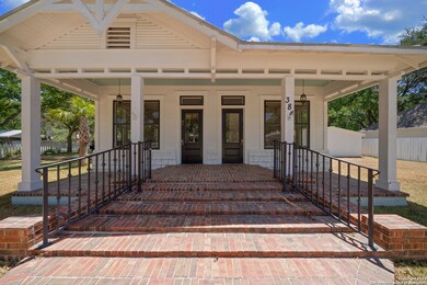 384 E Camp St, New Braunfels, TX 78130 - photo 2