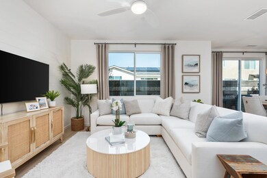 6546 E Crimson Dr, Fresno, CA 93727 - photo 6