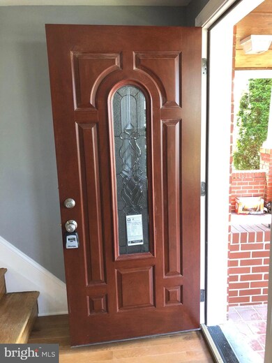 3715 Greenvale Rd, Baltimore, MD 21229 - photo 2