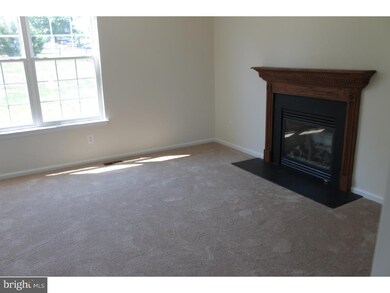 930 Macoby Creek Way, Pennsburg, PA 18073 - photo 3