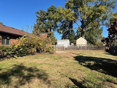 2505 N 29th St, Saint Joseph, MO 64506 - photo 5