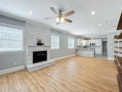 731 Guernsey St, Orlando, FL 32804 - photo 5