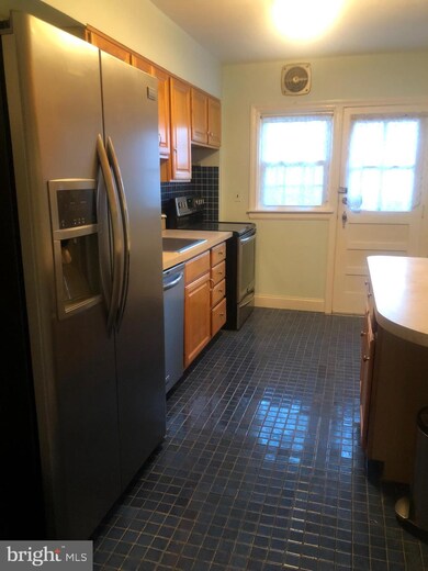 3909 Rexmere Rd, Baltimore, MD 21218 - photo 4