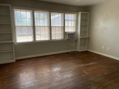 2411 22nd St unit B, Lubbock, TX 79411 - photo 5