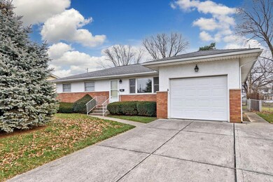 5666 Lindenwood Rd, Columbus, OH 43229 - photo 2