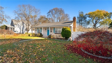 16 Eastman St, Warwick, RI 02886 - photo 2