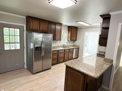 208 Boydton Rd, Boiling Springs, SC 29316 - photo 5