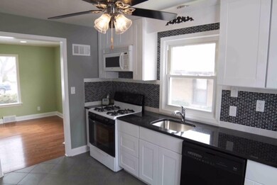 1032 Leith Ave, Waukegan, IL 60085 - photo 4