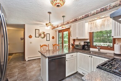 38 Dover Dr, Whitinsville, MA 01588 - photo 6