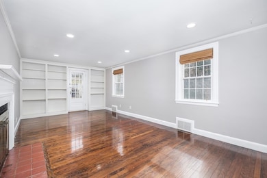 18 Larch Rd, Wellesley, MA 02482 - photo 3