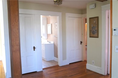 21 Oakwood Rd, Middletown, RI 02842 - photo 6