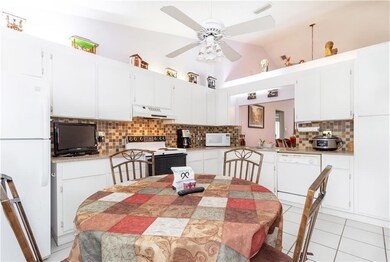 7253 Solandra Ln, Tamarac, FL 33321 - photo 3