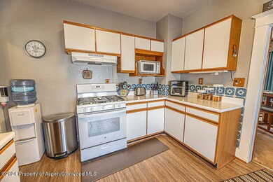 339 W 6th St, Craig, CO 81625 - photo 6