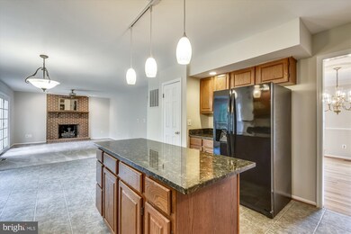 15428 Martins Hundred Dr, Centreville, VA 20120 - photo 7