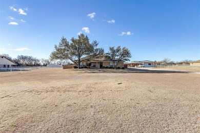 1008 Conveyor Dr, Joshua, TX 76058 - photo 3