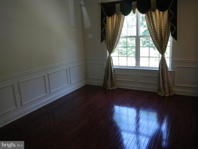 23014 Blue Flag Cir, Clarksburg, MD 20871 - photo 4