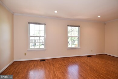 6042 Saint Moritz Dr, Temple Hills, MD 20748 - photo 7